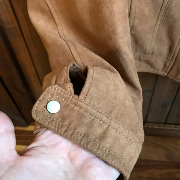 Suede Jacket - Picture 5 of 9